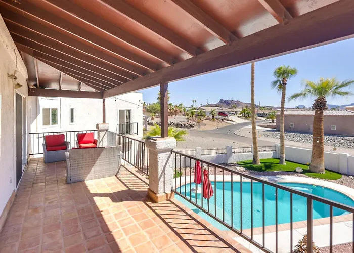 Holiday home 2 Mi To Havasu & Dtwn: W/ Game Room!