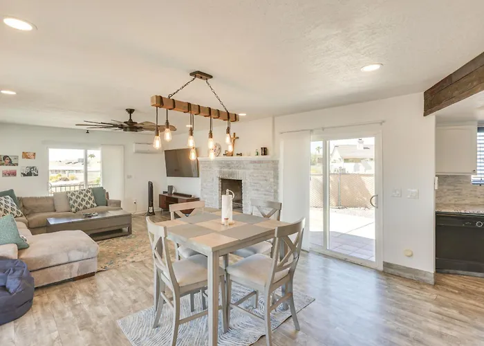 2 Mi To Havasu & Dtwn: W/ Game Room!